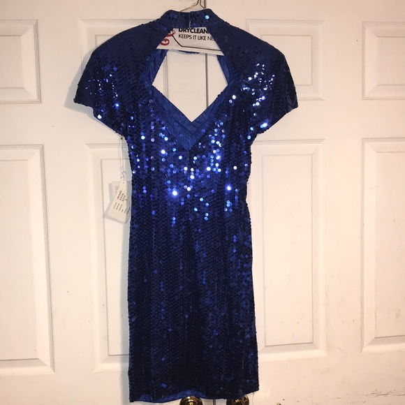 NWT Women’s Sequined Dress - Picture 7 of 8